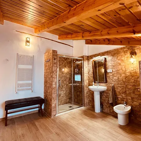 Casa Kumara, Vive La Experiencia בית נופש La Viluena